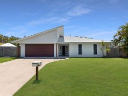 15 Blue Lagoon Way, Dundowran Beach QLD 4655, Australia