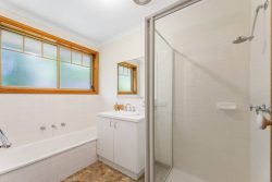 2/191 Wonga Rd, Warranwood VIC 3134, Australia