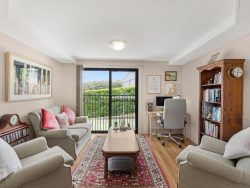 9 Highview Dr, Craignish QLD 4655, Australia