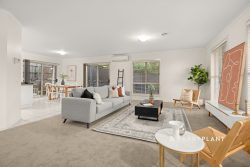 Unit 2/77A Smith St, Warragul VIC 3820, Australia