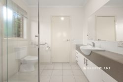 Unit 2/77A Smith St, Warragul VIC 3820, Australia