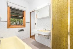 9 Alma Ct, Newcomb VIC 3219, Australia