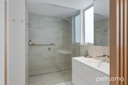 11 Bastick St, Rosny TAS 7018, Australia