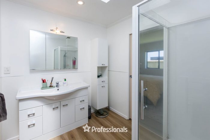 2 Bathurst Street, Heretaunga, Upper Hutt, Wellington, 5018, New Zealand