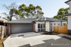 Unit 3/4 Benton Rd, Healesville VIC 3777, Australia