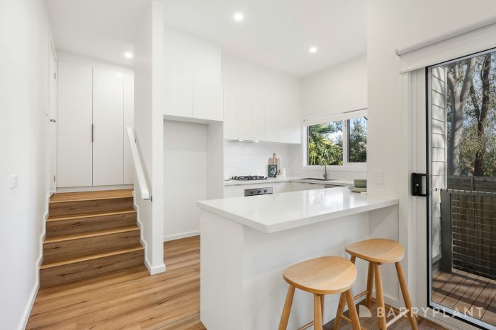 Unit 3/4 Benton Rd, Healesville VIC 3777, Australia