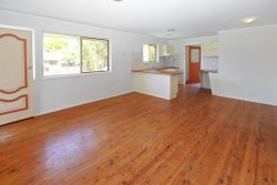 6 Bloodwood Cres, Molendinar QLD 4214, Australia