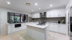 4 Bunderoo Cct, Pimpama QLD 4209, Australia