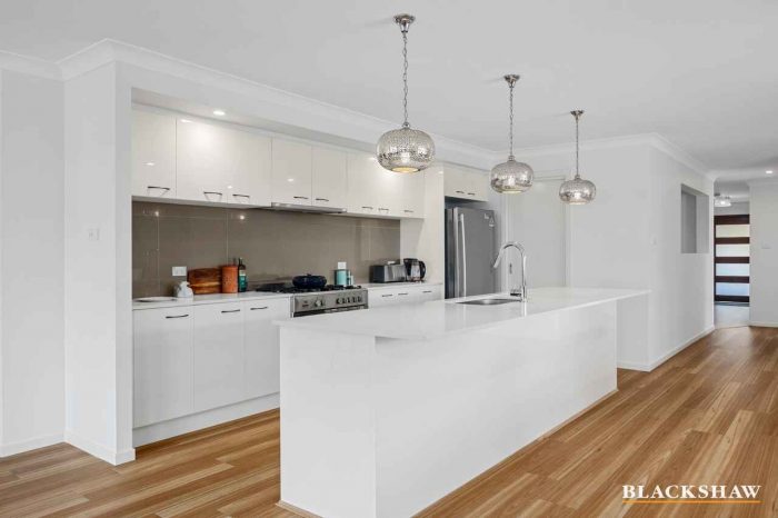 14 Caitlin Cres, Broulee NSW 2537, Australia
