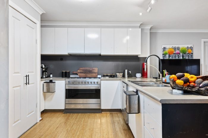 30 Canadian Cres, Canadian VIC 3350, Australia