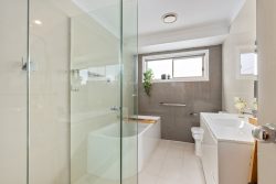 30 Canadian Cres, Canadian VIC 3350, Australia