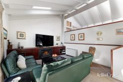 8 Chaim Ct, Donvale VIC 3111, Australia
