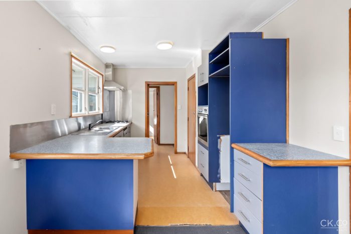 2/11 Walters Street, Avalon, Lower Hutt, Wellington, 5011, New Zealand
