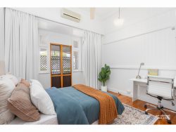 9 Talford St, The Range QLD 4700, Australia