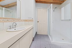 7 Connelly St, Little Grove WA 6330, Australia