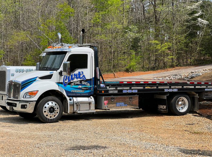Heavy Duty Tow Truck Near Me