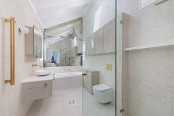 61 Dover Rd, Rose Bay NSW 2029, Australia