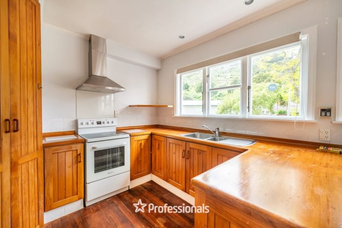 24 Eldon Grove, Taita, Lower Hutt, Wellington, 5019, New Zealand