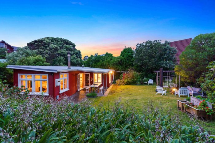 42 Field Way, Waikanae Beach, Kapiti Coast, Wellington, 5036, New Zealand