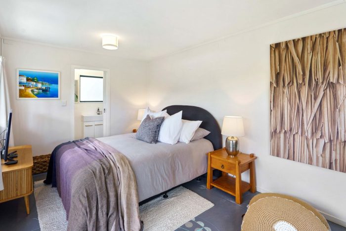 42 Field Way, Waikanae Beach, Kapiti Coast, Wellington, 5036, New Zealand