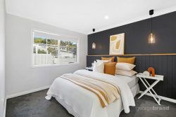 80 Lowanna Ave, Forresters Beach NSW 2260, Australia