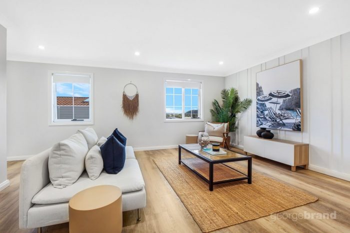 80 Lowanna Ave, Forresters Beach NSW 2260, Australia