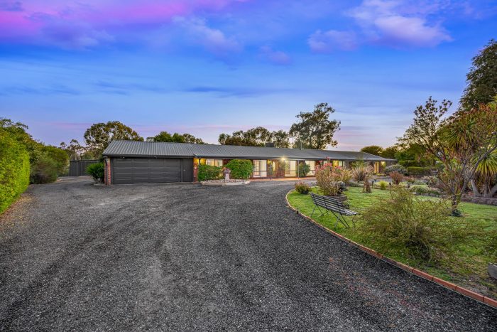 54-58 Holloway Rd Central, Stawell VIC 3380, Australia