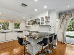 24 Waratah St, Roseville NSW 2069, Australia