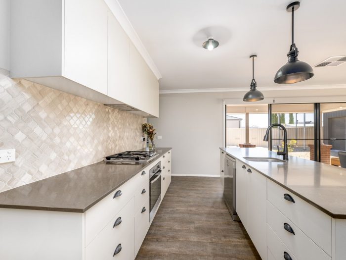 9 Iluka Dr, Shepparton North VIC 3631, Australia