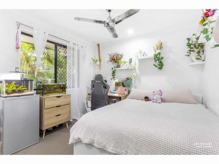 36 Geoff Wilson Dr, Norman Gardens QLD 4701, Australia