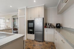 4 McKenzie Terrace, Carterton, Wellington, 5713, New Zealand