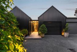 19 Kanuka Road, Sandspit, Rodney, Auckland, 0982, New Zealand