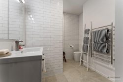 19 Kanuka Road, Sandspit, Rodney, Auckland, 0982, New Zealand