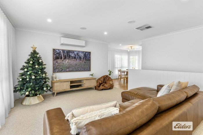 10 Kincora Pl, Bourkelands NSW 2650, Australia