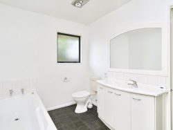 137 Kotuku Crescent, Woolston, Christchurch City, Canterbury, 8023, New Zealand