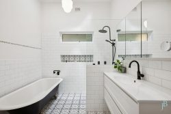 13 River Rd, Cannington WA 6107, Australia