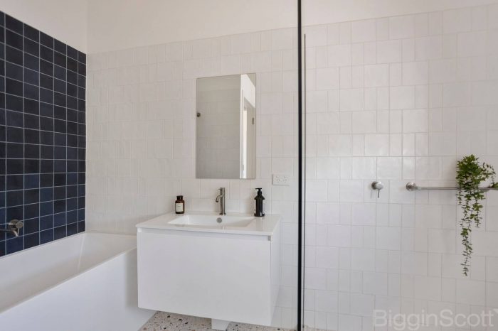 Flat 4/10 Elm Ave, Elsternwick VIC 3185, Australia