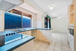 Unit 1/6 Merlot Ct, Tweed Heads South NSW 2486, Australia