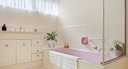 45 Norfolk Ave, Victor Harbor SA 5211, Australia