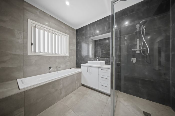4 Palermo St, Greenvale VIC 3059, Australia