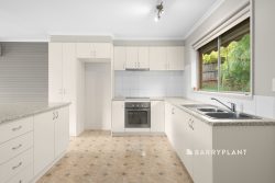 4 Park St, Drouin VIC 3818, Australia