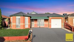 27 Quarrion Ct, Hoppers Crossing VIC 3029, Australia