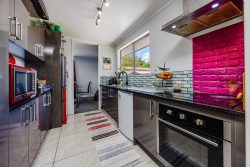 2/2 Resolute Way, Papakura, Auckland, 2110, New Zealand