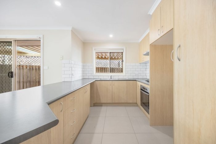 59 Rosewood Glen, Jerrabomberra NSW 2619, Australia