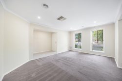 59 Rosewood Glen, Jerrabomberra NSW 2619, Australia