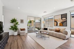 13 Canopy Cct, Forrestfield WA 6058, Australia