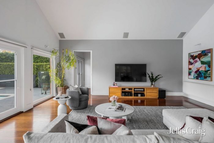 20 Valley View Rd, Glen Iris VIC 3146, Australia