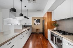 20 Valley View Rd, Glen Iris VIC 3146, Australia