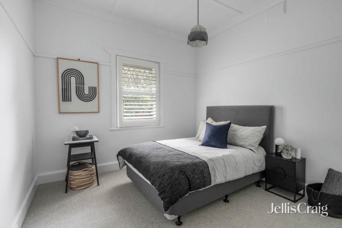 20 Valley View Rd, Glen Iris VIC 3146, Australia