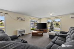 6 Vine St, Hawley Beach TAS 7307, Australia